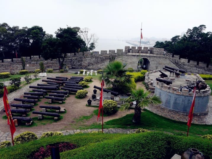 The cannons at Hulishan Fortress